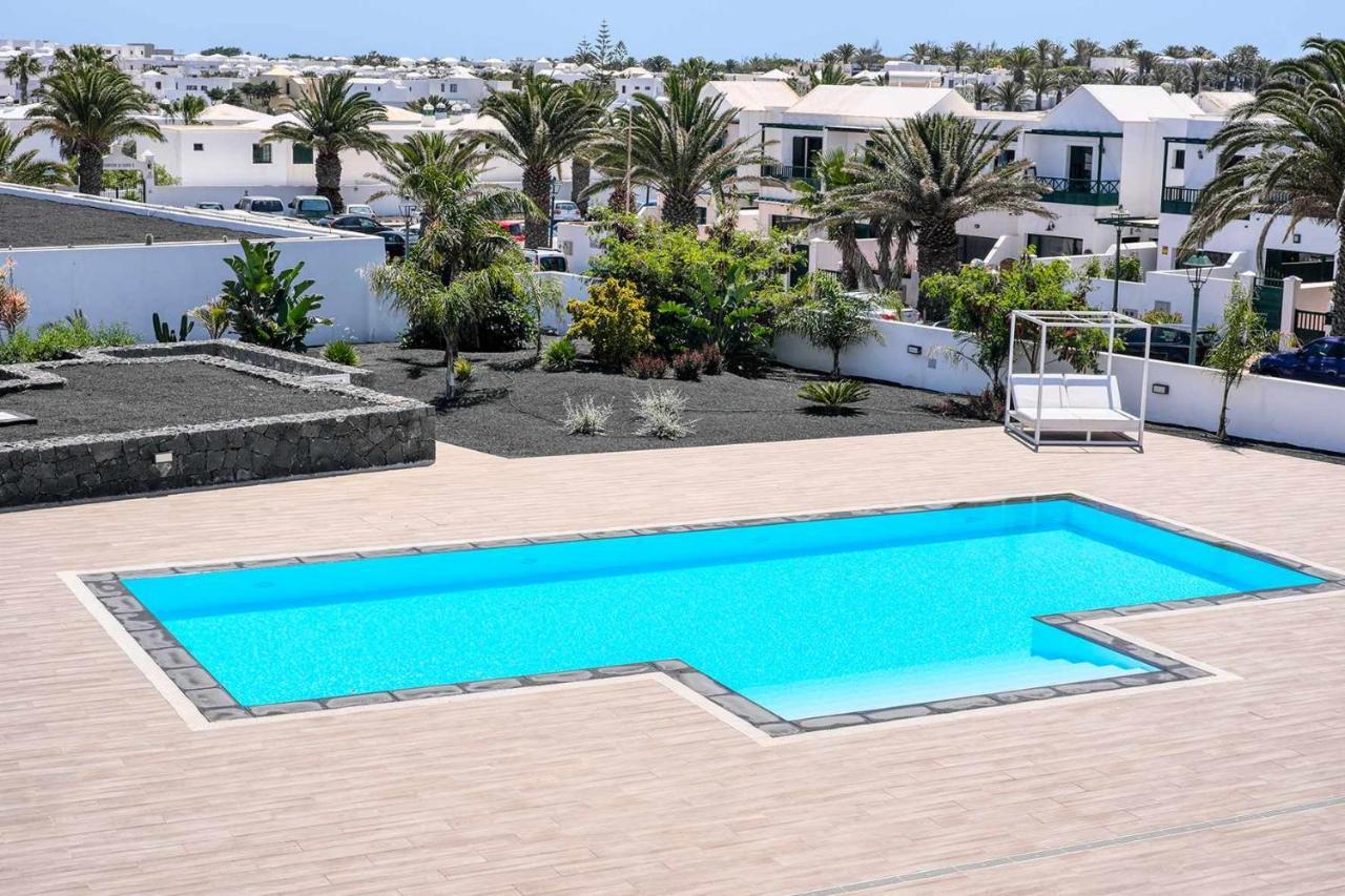 Luminosa Vivienda Vacacional Con Vista A La Piscina Costa Teguise Exterior photo