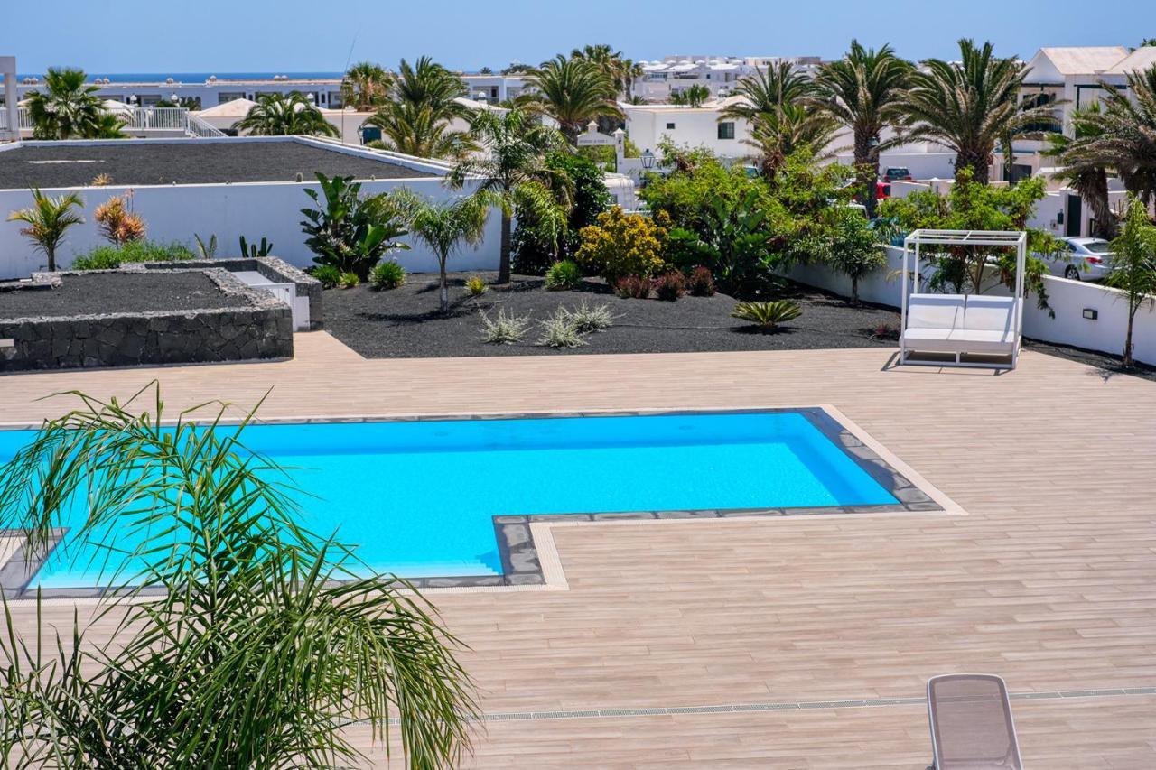 Luminosa Vivienda Vacacional Con Vista A La Piscina Costa Teguise Exterior photo